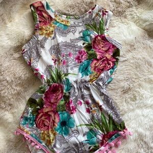 White romper with floral details NWOT